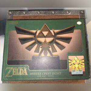 Nintendo Zelda Hyrule Crest Light